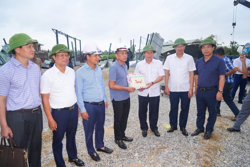 BÍ THƯ THÀNH ỦY HẢI PHÒNG GỬI THƯ ĐỘNG VIÊN NHÂN DÂN SAU CƠN BÃO SỐ 3