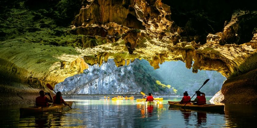 Hang Sáng - Hang Tối